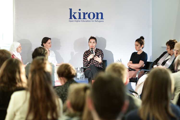 Podiumsdiskussion vor Publikum